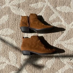 Forever 21 boots color brown for women size 9